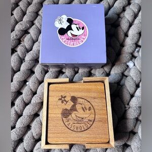 Minnie Mouse Passholder Wooden Coaster Set— in original box